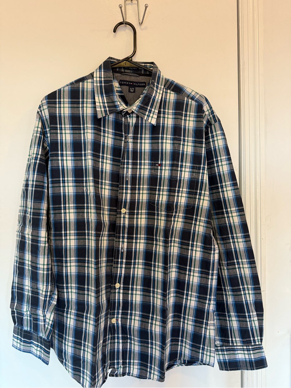 Tommy Hilfiger Men's Navy and White Plaid Button-Down Shirt XL